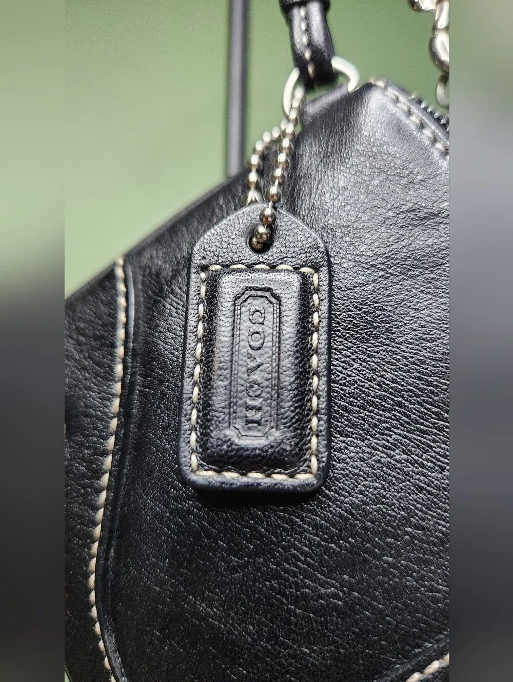Coach Black Leather Zip Top Wristlet, LIKE NEW